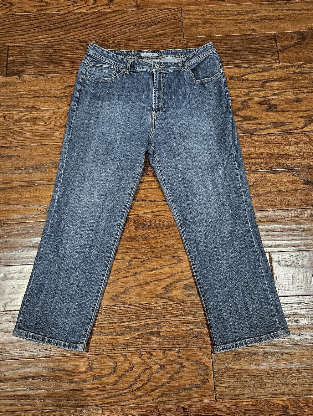 Chico's Platinum Women's Denium Jeans - Size 3 Short (16)
